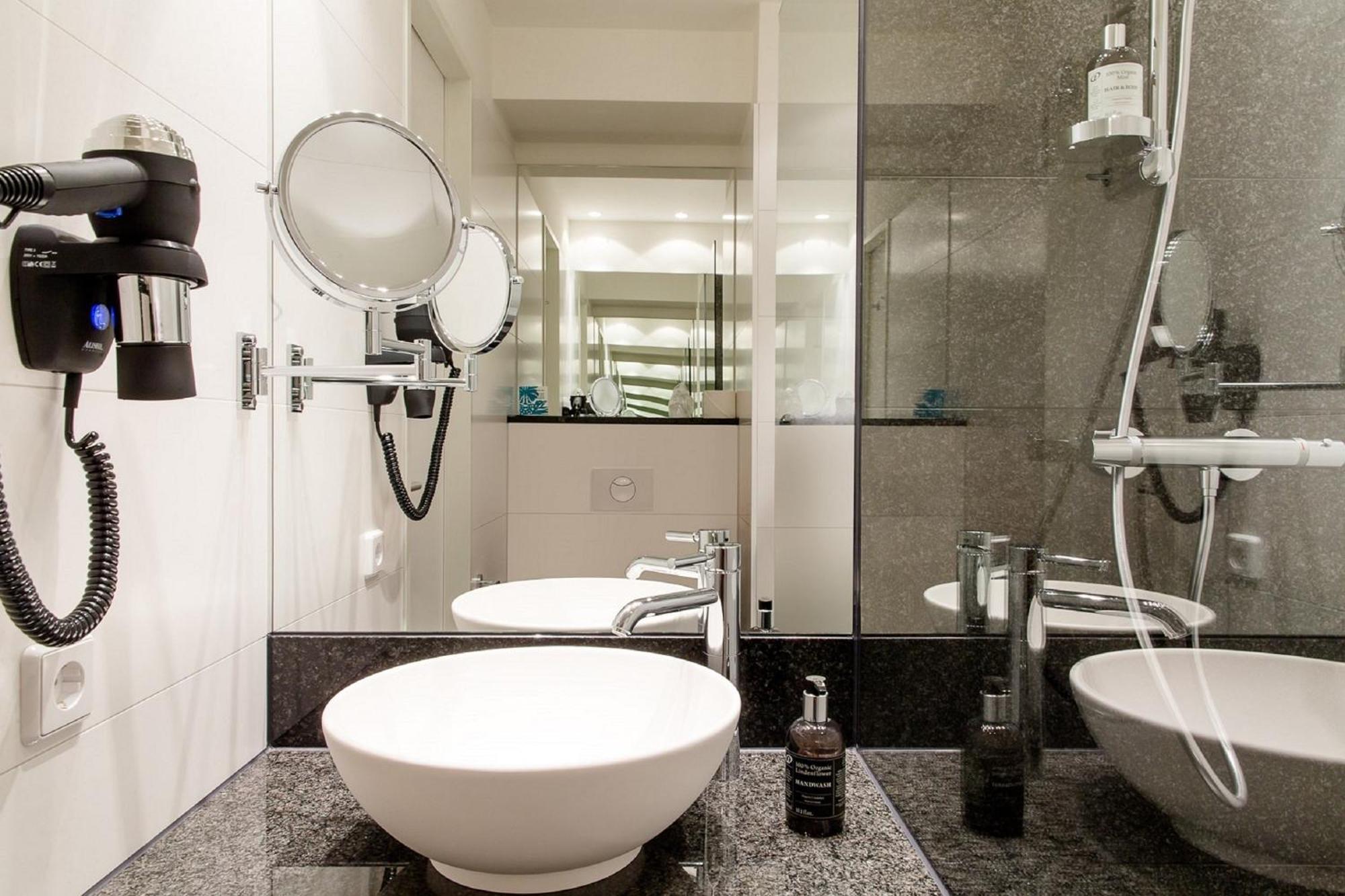 Motel One Hamburg-Fleetinsel Ngoại thất bức ảnh
